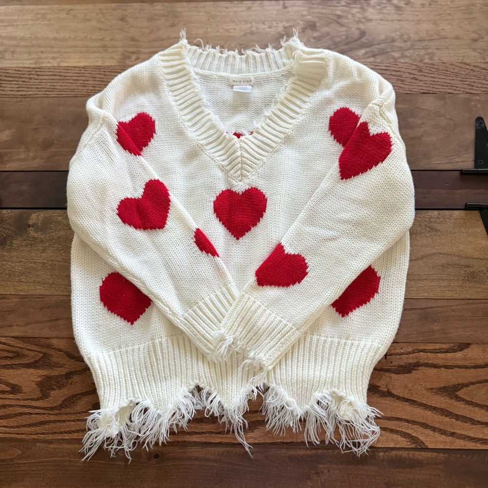 Main Strip V-Neck Heart Sweater